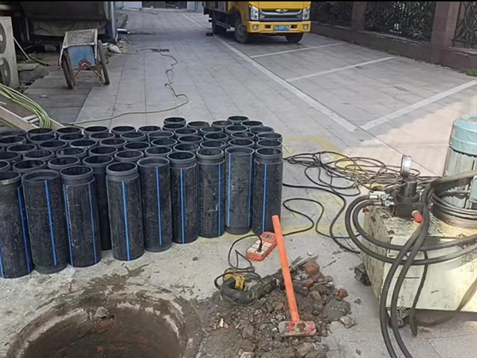 景洪PE置换管厂家 DN315置换管 非开挖管短管置换